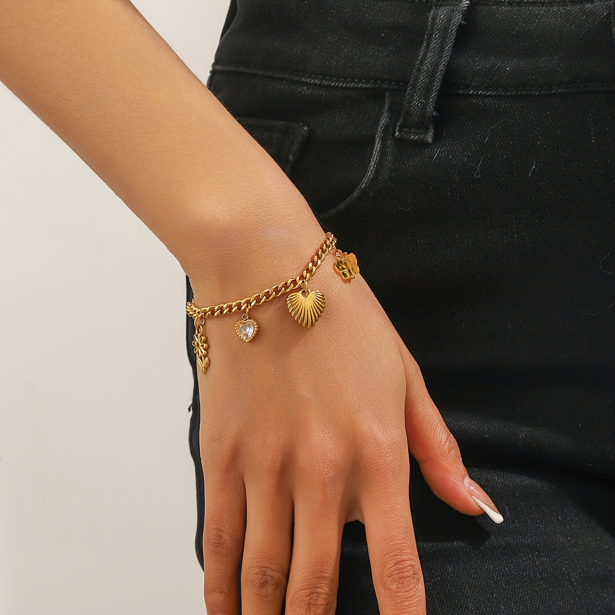 Creative Stainless Steel Chrysanthemum Heart Charm Bracelet